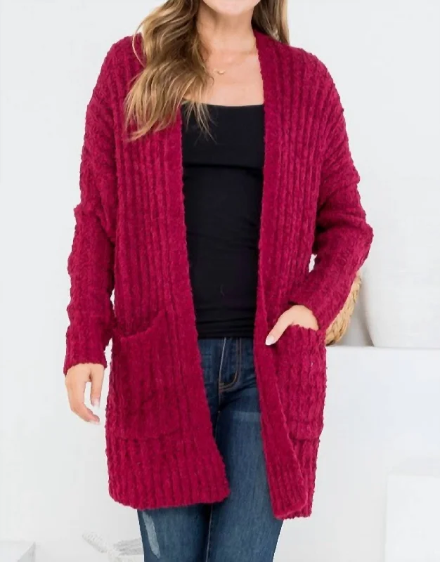 Ribbed Popcorn Cardigan In Burgundy